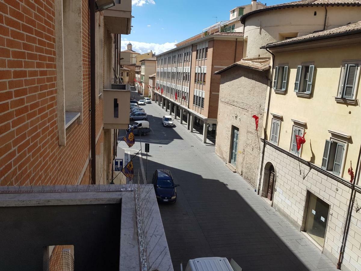 Affittacamere Umberto I Foligno Dış mekan fotoğraf